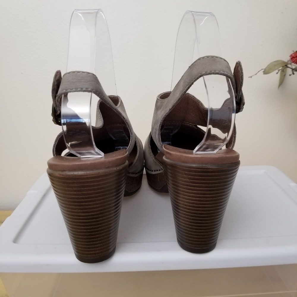 Dansko Riley Slingback Heel Clogs - Picture 7 of 10